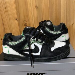Y2K Nike 6.0 Zoom Oncore Science Corrosion